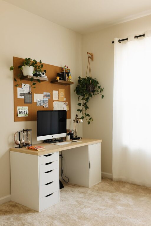 Tips for Creating a Comfortable and Productive Home Office Space